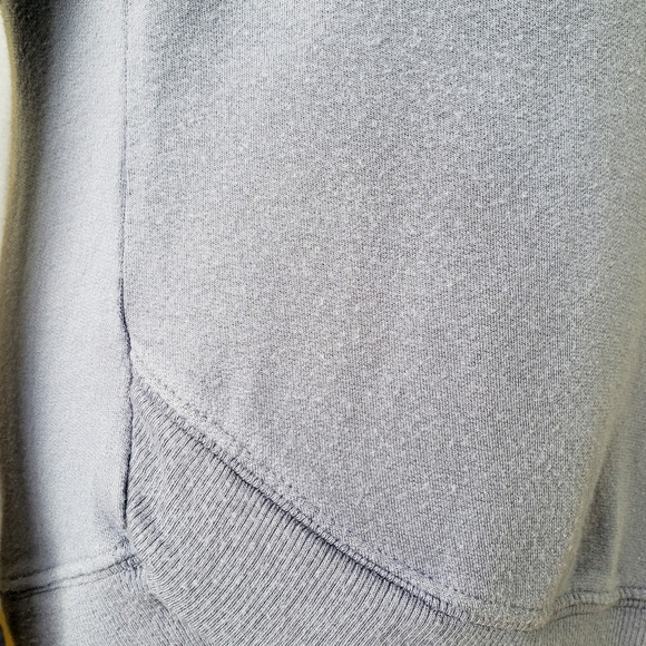ATHLETA Mindset Sweatshirt in Tempest Violet Grey Purple Tulip Hem Size Medium - Picture 9 of 12